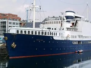 Floatel Diamond Princess Hotel